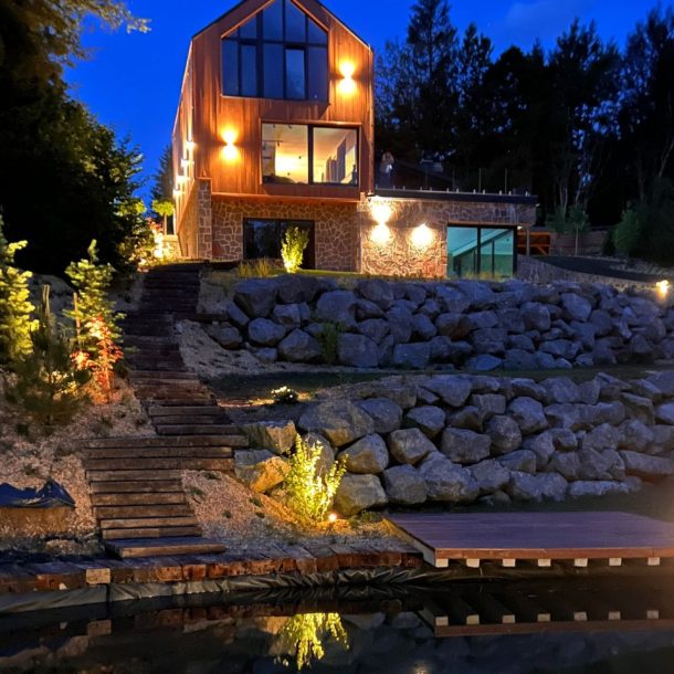 Valera Vita Forest House - noćno osvjetljenje